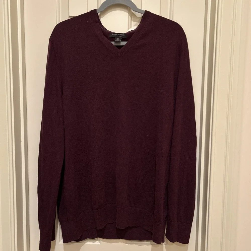 Banana Republic Sweater Men XL Luxury Blend V Neck Silk Cashmere‎ Purple Maroon